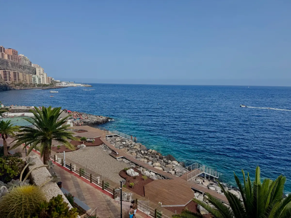 Solarium Tabaiba frente Jardín del Mar