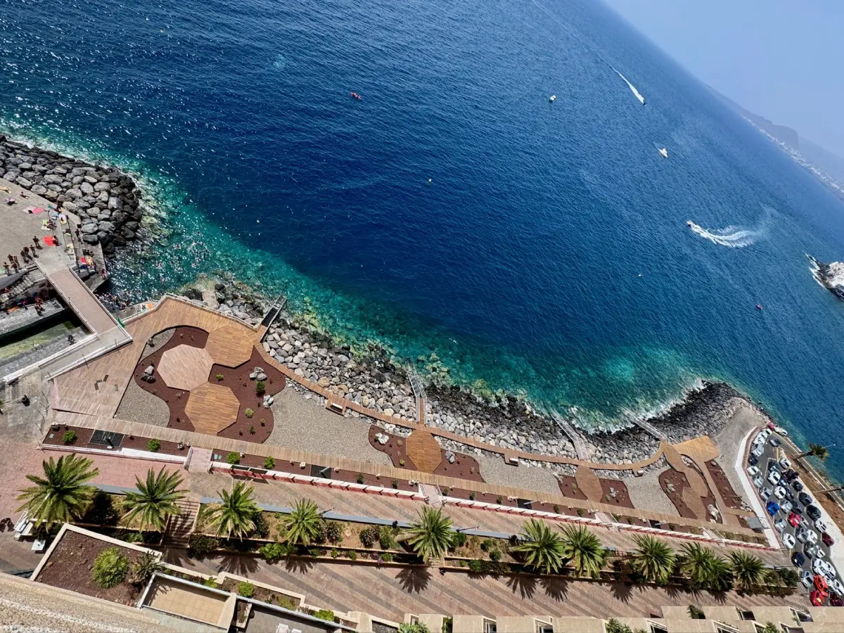 Solarium Tabaiba frente Jardín del Mar